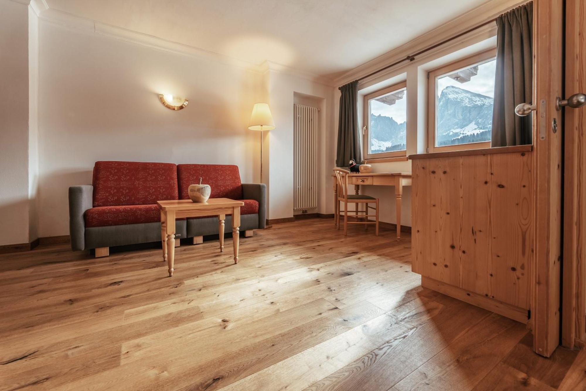 Saltria - Your Alpine Experience Alpe Di Siusi Δωμάτιο φωτογραφία